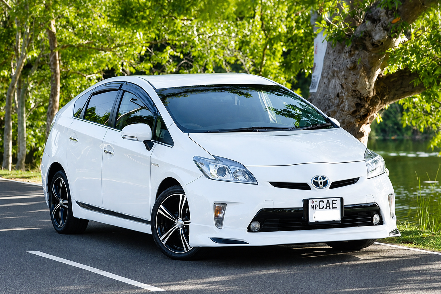 Toyota Prius — private 1–3 passengers vehicle for Sri Lanka tours